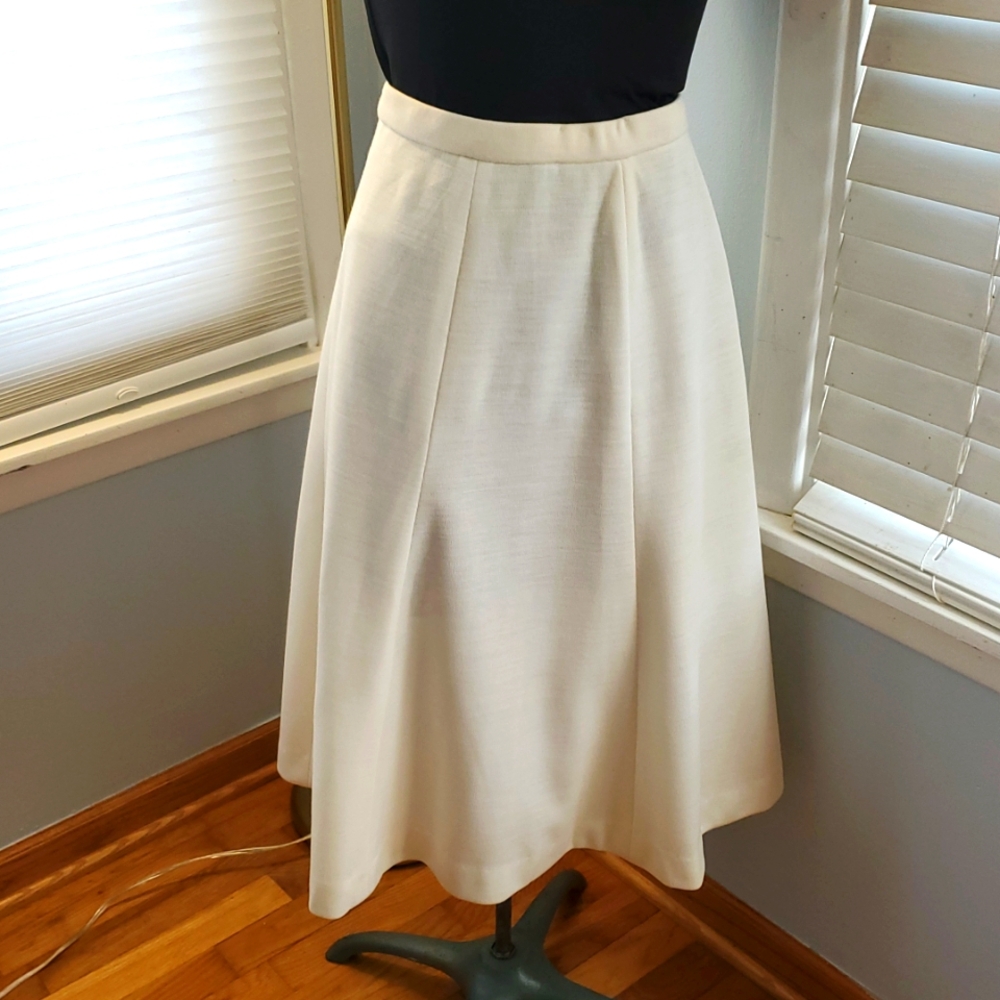 Vintage White A-line Skirt - Picture 3 of 9